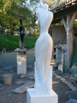 Named contemporary work « Venus de dos », Made by ROLAND MASSON