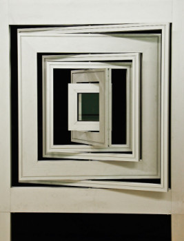 Contemporary work named « Cinq carrés concentriques avec rotation axe vertical 04 », Created by JEAN CLAUDE MAUREL