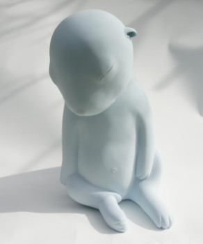 Named contemporary work « animal assi bleu », Made by CLéMENTINE BAL