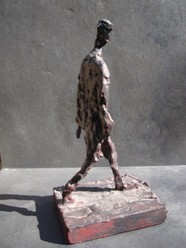 Named contemporary work « L'homme qui marche - 2011 », Made by DOMINIQUE DUPONT DARTEVELLE