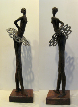 Named contemporary work « "Danseuse tutu rondelles" », Made by ELISABETH FAUCHEUR