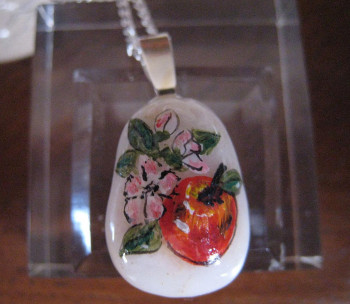 Named contemporary work « PENDENTIF 02 POMME ET FLEURS DE POMMIER », Made by AMELIE AMELOT