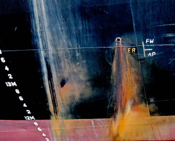 Named contemporary work « Tableau photographique bateau, abstraction lyrique,  de Sea Lantana », Made by AOSTEN, ARTISTE PORTUAIRE