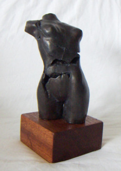 Named contemporary work « Lö », Made by EZANNO