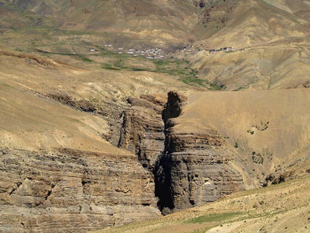 Named contemporary work « Village perdu dans la Spiti Valley », Made by ERIC TRANNOIS