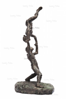 Named contemporary work « Acrobates 2 2 », Made by LAMY TCHA