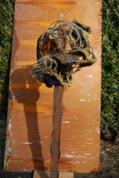 Named contemporary work « Totem 1 », Made by VéBERT