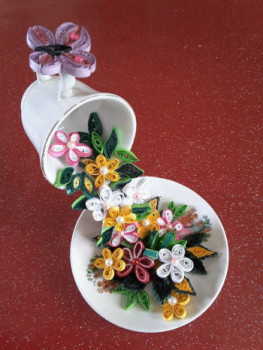 Named contemporary work « Tasse à café et quilling », Made by AMELIE AMELOT