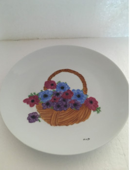 Contemporary work named « Grande assiette "Le panier et les fleurs" », Created by ATELIER MCD85