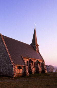 Named contemporary work « Eglise et falaise d'Etretat. Normandie 2 », Made by DOMINIQUE LEROY