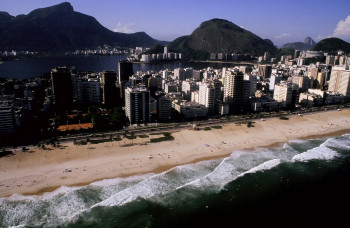 Named contemporary work « La baie de Rio et la plage de Copacabana. Brésil », Made by DOMINIQUE LEROY