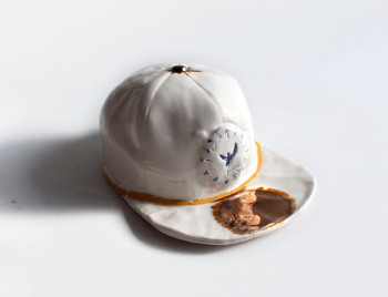 Named contemporary work « Casquette de Porcelaine », Made by JARIKU