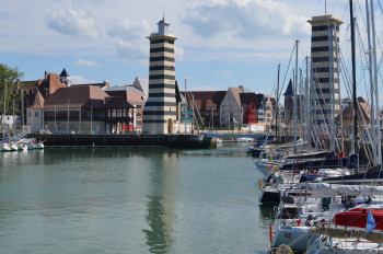 Named contemporary work « Deauville - Le port », Made by B2L