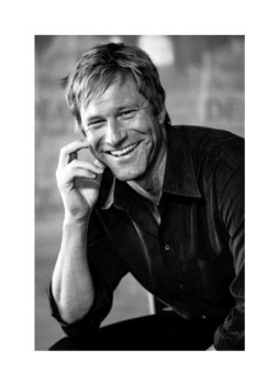 Named contemporary work « Aaron Eckhart », Made by MIGUEL DUVIVIER