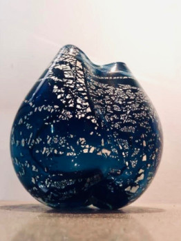 Named contemporary work « Vase Coco SEED MM », Made by CYRIL-JOHN ROUSSEAU GLASS DESIGN