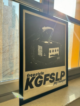 Named contemporary work « KGFSLP », Made by LISA GALLE
