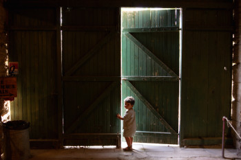 Named contemporary work « L’enfant est la lumière », Made by L’œIL DE VIRGINIE