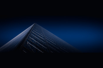Named contemporary work « La Pyramide du Louvre à l'heure bleue », Made by CHRISTIAN SKIADA