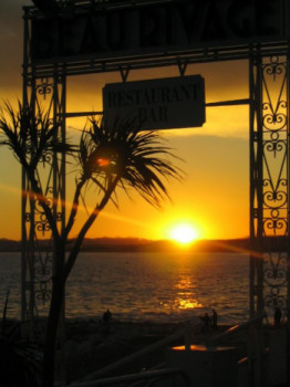 Named contemporary work « Coucher de Soleil sur la Promenade des Anglais à NICE », Made by FRANçOISE MIRAY