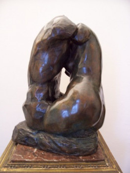 Named contemporary work « Duo ou Duel », Made by LéONOR LUIS