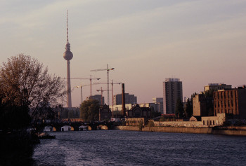 Named contemporary work « 1994 Ost-Berlin », Made by LAURENT TCHEDRY