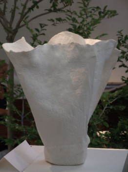 Named contemporary work « Vase porcelaine 2 », Made by MARTINE MENARD