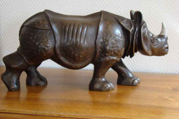 Named contemporary work « rhinoceros », Made by RENé LORENZI