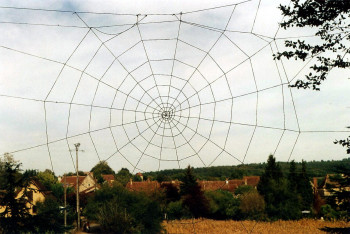 Named contemporary work « ( l'unité du monde) à Liorac sur Louyre », Made by JEAN-PIERRE TAUZIA