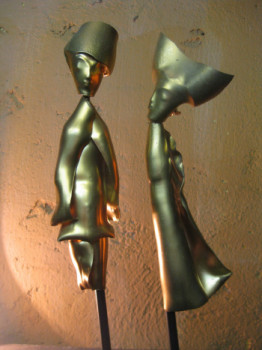 Named contemporary work « Chrysalide015 -le timide- », Made by RéMY JOUVE