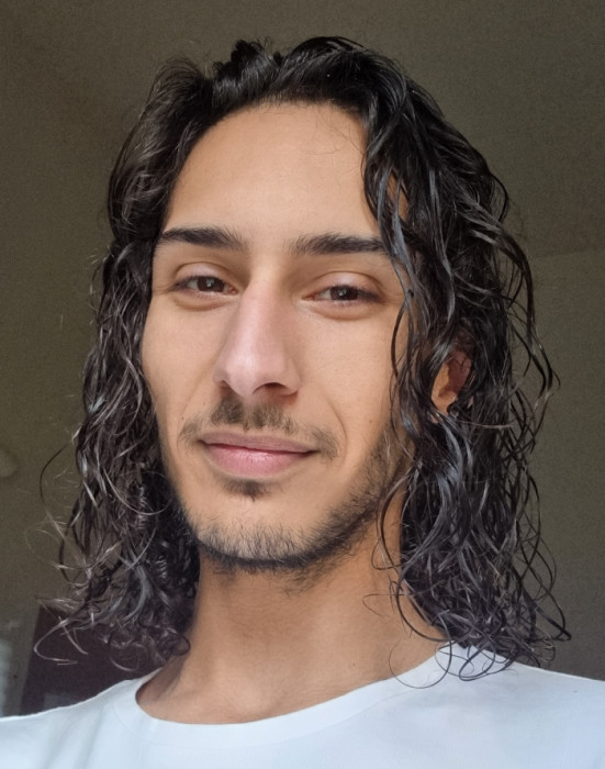 <span class='identity '><span class="identity__username">Moreira</span></span> Moreira
