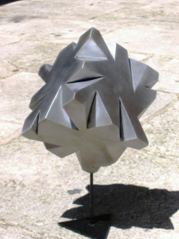 Named contemporary work « Cube Haché », Made by EDOUARD LERUSTE