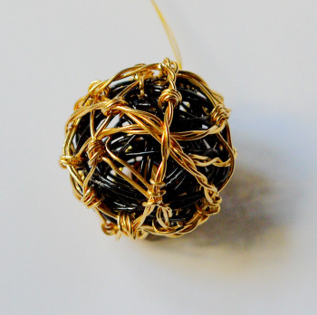 Named contemporary work « Black 'n' Gold », Made by ADRIENNE JALBERT