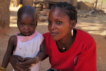 Mère et son enfant pays dogon On the ARTactif site