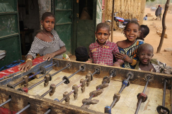 Enfants peuls DJENNÉ On the ARTactif site