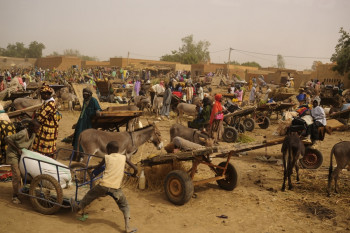 Jour de marché à MOPTI On the ARTactif site