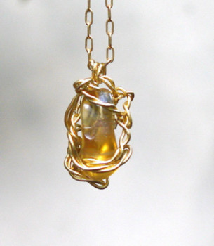 Named contemporary work « Honeystone », Made by ROUGE D'OR