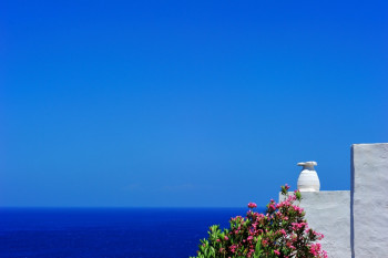 TERRASSE SUR LA MER ÉGÉE On the ARTactif site