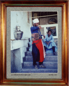 Named contemporary work « Egypte, le vendeur de cascadé, 1996 », Made by EMILE RAMIS