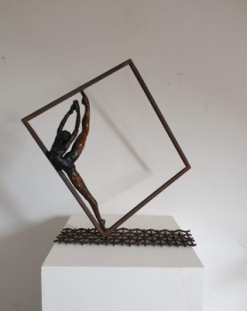 Named contemporary work « Danseuse », Made by MURIEL MAREC