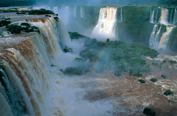 Named contemporary work « Chutes Iguaçu. Brésil », Made by DOMINIQUE LEROY
