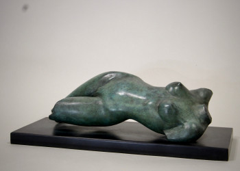 Named contemporary work « Eve couchée », Made by GUILLAUME WERLE