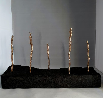 Named contemporary work « Esprits de la Terre groupe 1 », Made by RéJANE LECHAT