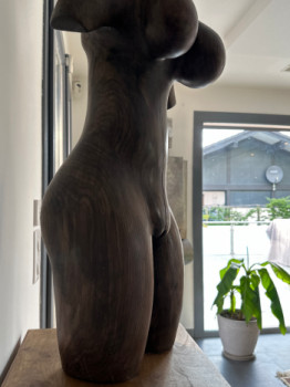 Named contemporary work « Nu féminin », Made by ERIC