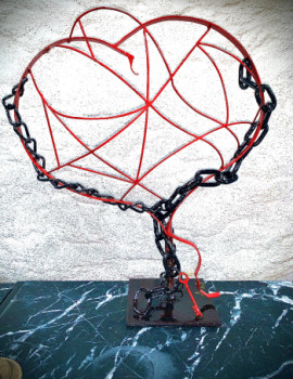 Named contemporary work « Chain of Love », Made by ATELIER JYS