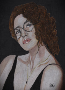 Femme à lunettes On the ARTactif site