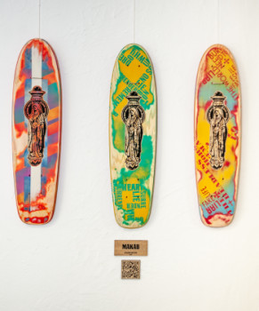 Named contemporary work « Skateboard vintage gravé laser modèle Madone. », Made by MAKAB