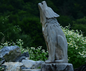 Named contemporary work « Grand Loup/Wolf », Made by LEMOUTONVERT