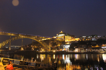 Named contemporary work « porto by night », Made by FREDERIC SAURON