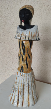 Named contemporary work « Africaine motif tigré », Made by SANDRINE SUèRES