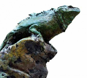 Named contemporary work « Iguane vert », Made by JOANNA HAIR